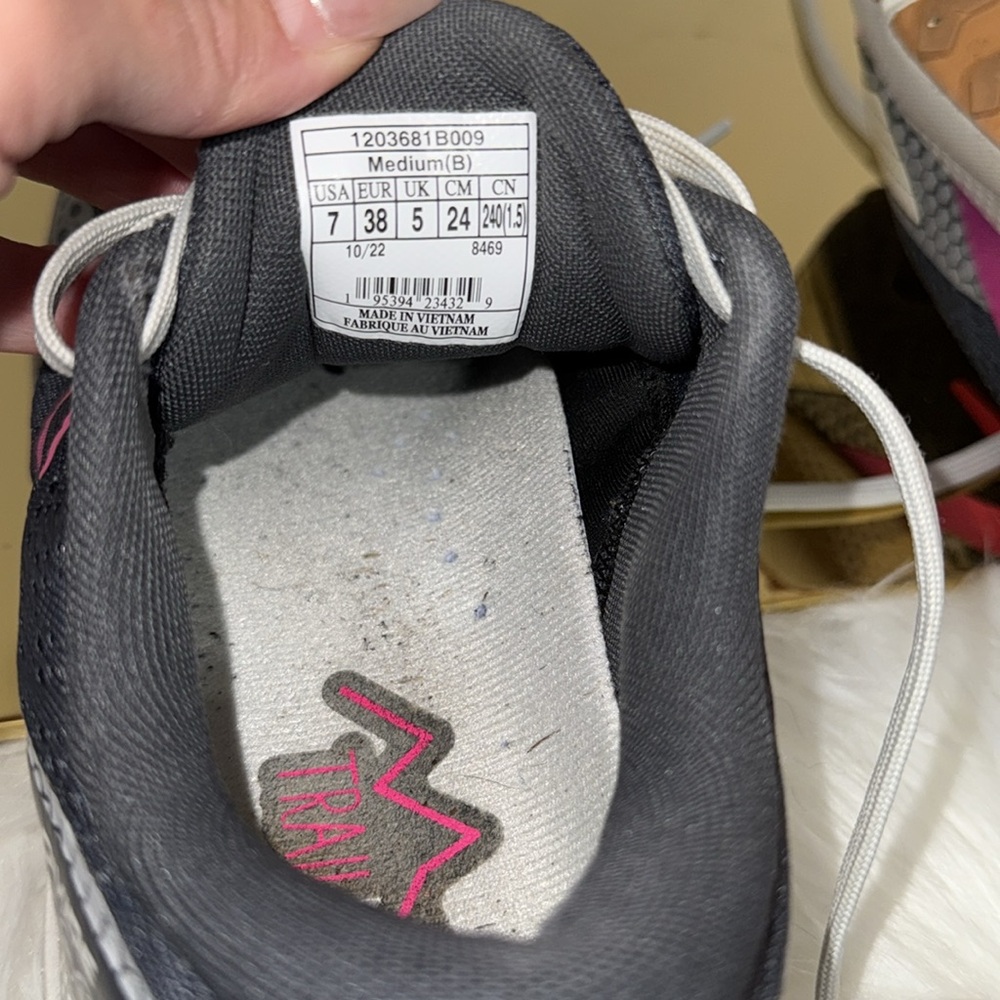 Brooks Women's Athletic Shoes - Black, Pink, and Gray - Picture 4 of 4